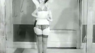 The Girls Tie Themselves Up