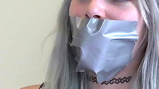 Luna Grey - self bondage