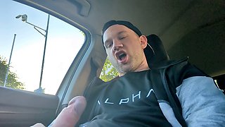 T-shirt, outdoors, car