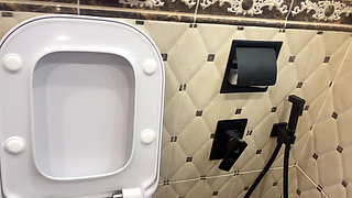 Morning Urination-close-up! Pads! Female POV!