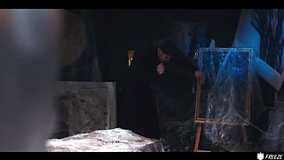 Layla Scarlett Handjob Trick - Italian Babe Security Guard Frozen & Used