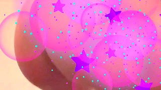 Cute Asian babe Twerking