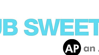 Tkitty Plays Under the Shower