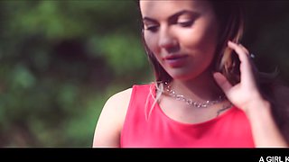 Perky Tits Tight Pussy Babes Play Outdoors for A Girl Knows - Pussy Tasting Outdoor with Vanessa Decker