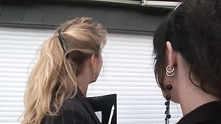 Admirable girlie's handjob porn