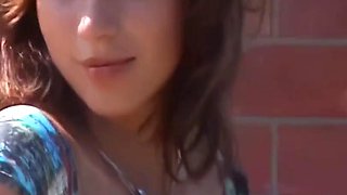 Tamaras Erotic Outdoor Striptease