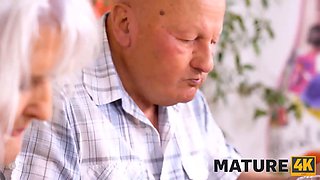 Mature4k. old man cant please wifey so she makes budge on handsome waiter