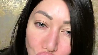 Webcam milf with breast milk live hardcore masturbate
