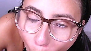 Innocent Eyes, Sinful Throat Laeris's POV Deepthroat Advent