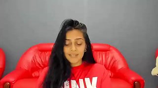 Romanian Rosa has amazing big boobs but a crappy cam