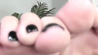 Wigle Stinky Toes