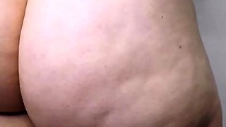 She loves showcasing off her jiggly ass! deserved rubdown