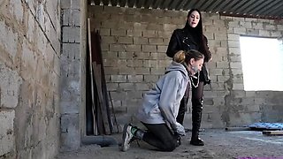 Licking Girls Feet Sarah Dirty Crawling Worm Hd