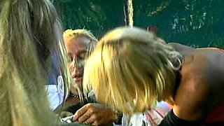 Milf blonde blowjobs