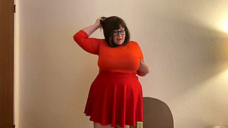 Velma is a slut for her neighbor