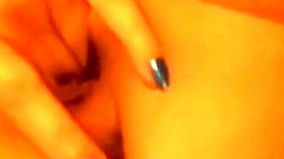 18yo Latina Babe Takes Naked Selfie While Fingering