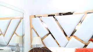 Hot Babe Teasing and Pleasuring Her Pussy